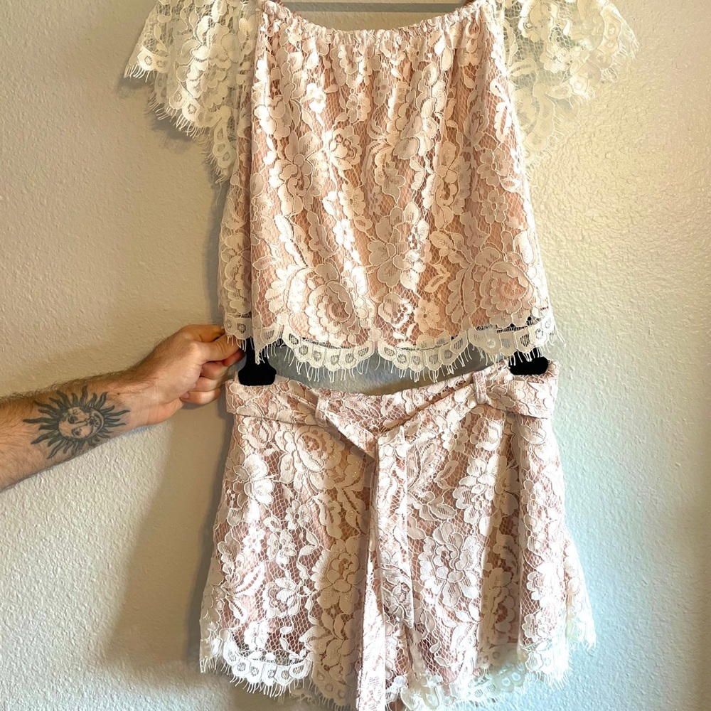 Do+Be Off the Shoulder Eyelash Lace 2-Piece